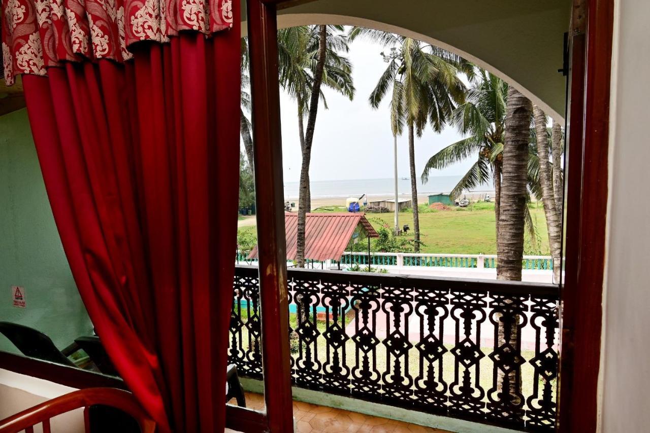 Swimsea Beach Resort, A Beach Property Panaji Extérieur photo